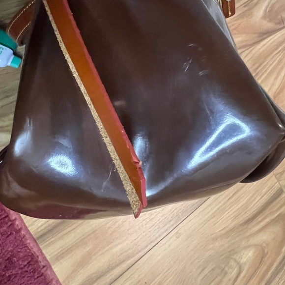 Dooney & Bourke Brown Patent Leather Tote Bag EUC - Picture 6 of 7